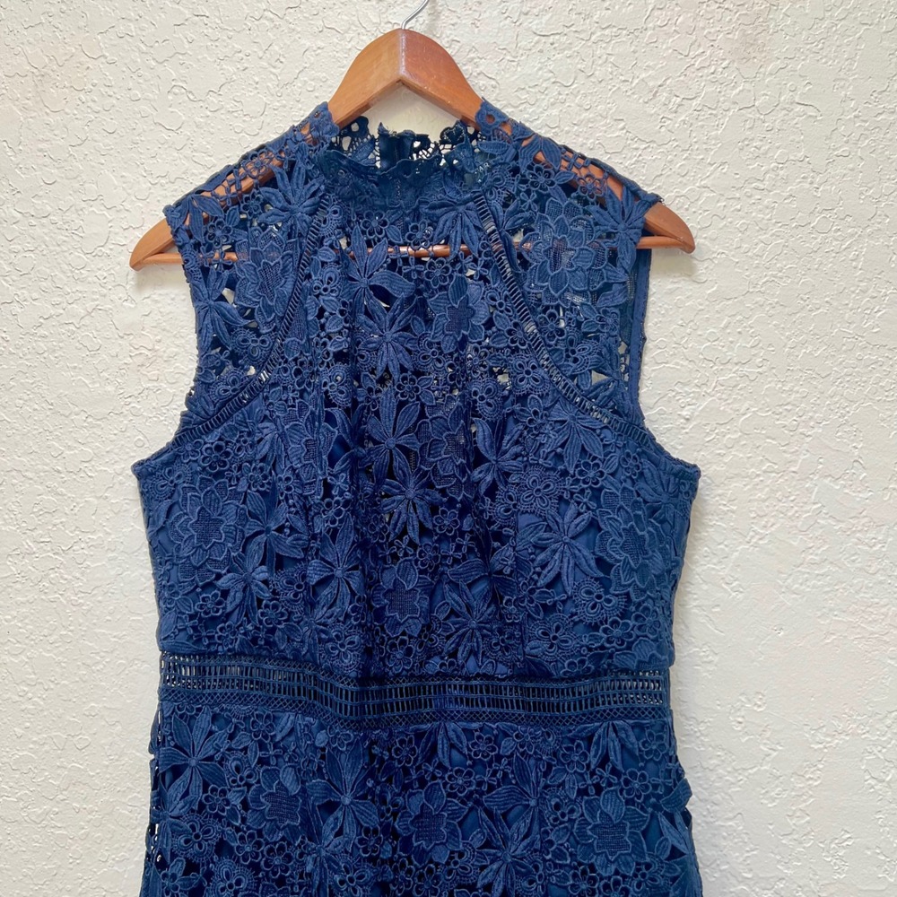 Bardot Navy Blue Floral Guipure Lace High Neck Tiered Cocktail Dress Size 12 - Picture 2 of 9